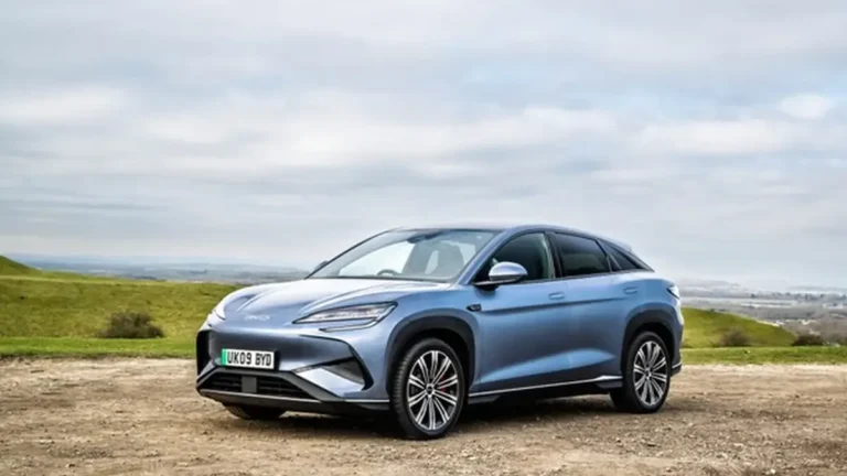 BYD Sealion 7 Preis in Deutschland - modernes Elektro-SUV in deutscher Stadt